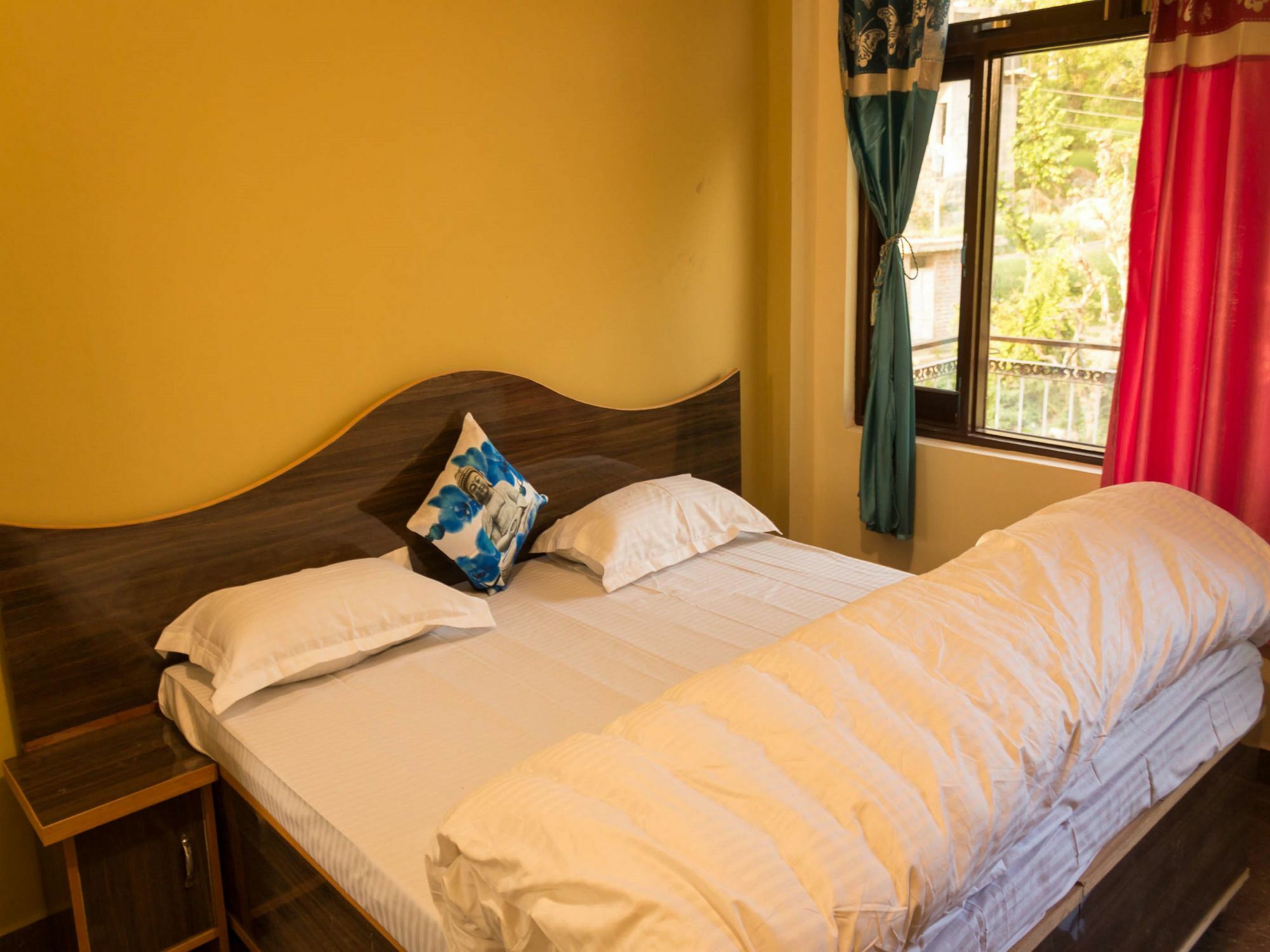 Oyo Home 13409 Cozy Stay Dharamshala Exteriör bild