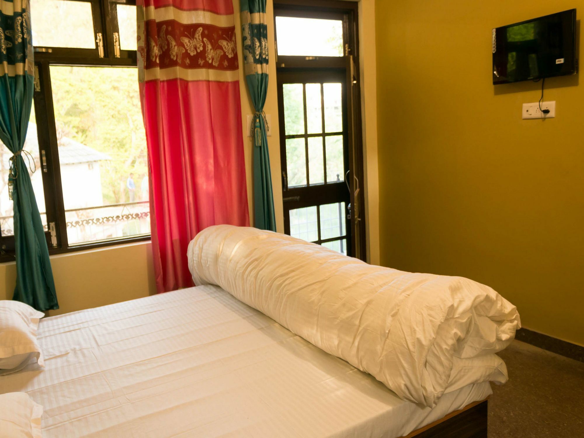 Oyo Home 13409 Cozy Stay Dharamshala Exteriör bild